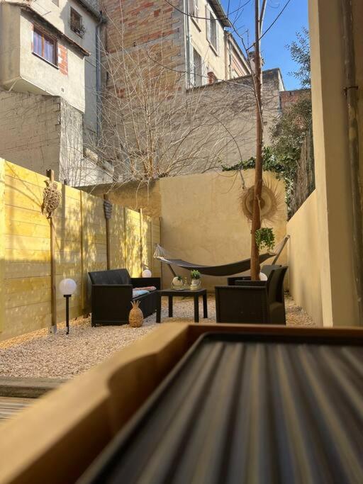 Appart 1 Chambre Intra-Muros Avec Jardin Avignon Exterior photo
